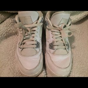 JORDANS WHITE SIZE 7